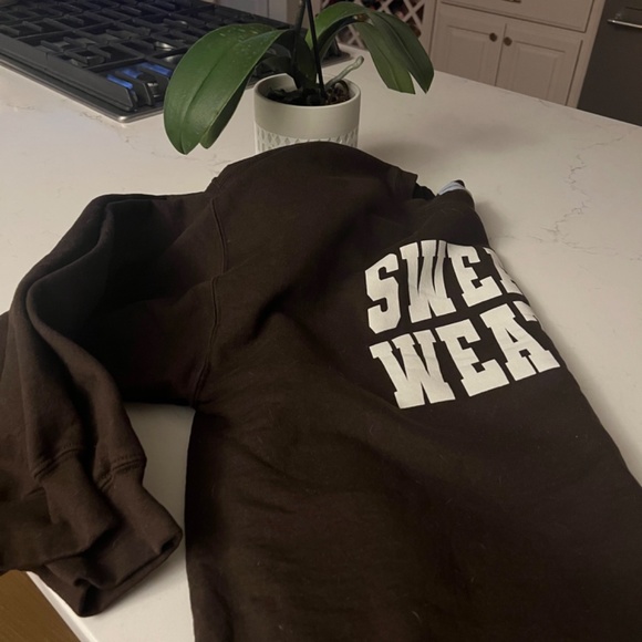 “SWEATER WEATHER” - BRAND NEW! Never Worn - Fun sweatshirt - Picture 3 of 6